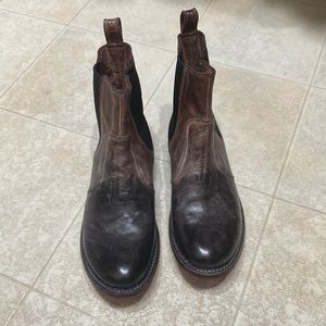 New w/out box Beautiful bed Stu Nandi boots. 7.5